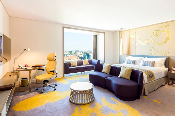 Crowne Plaza Suite, Vientiane in Laos