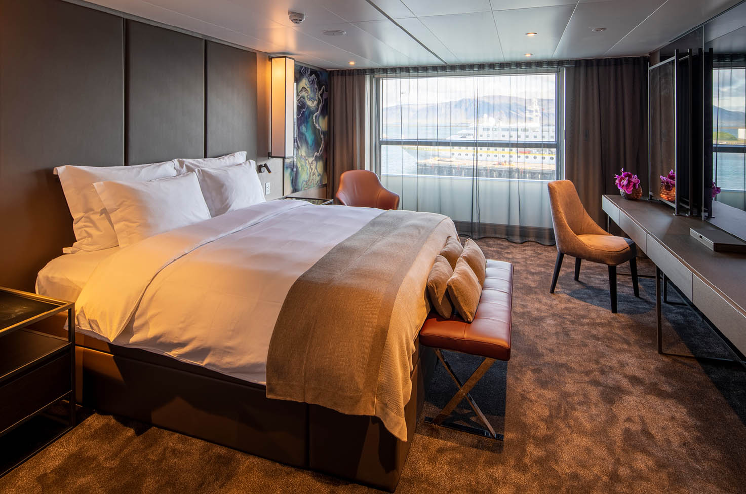 Bedroom Area, Owners Penthouse Suite, Scenic Eclipse